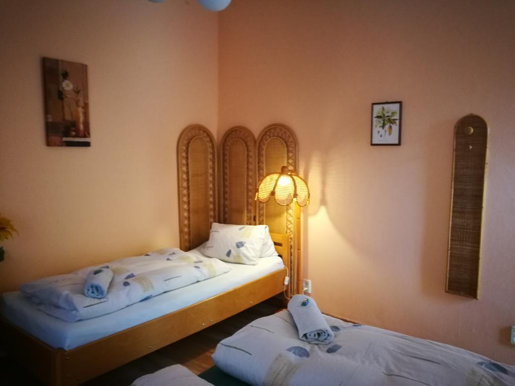 City Camping& Apartman &Bungalow Hotel Győr Exterior foto