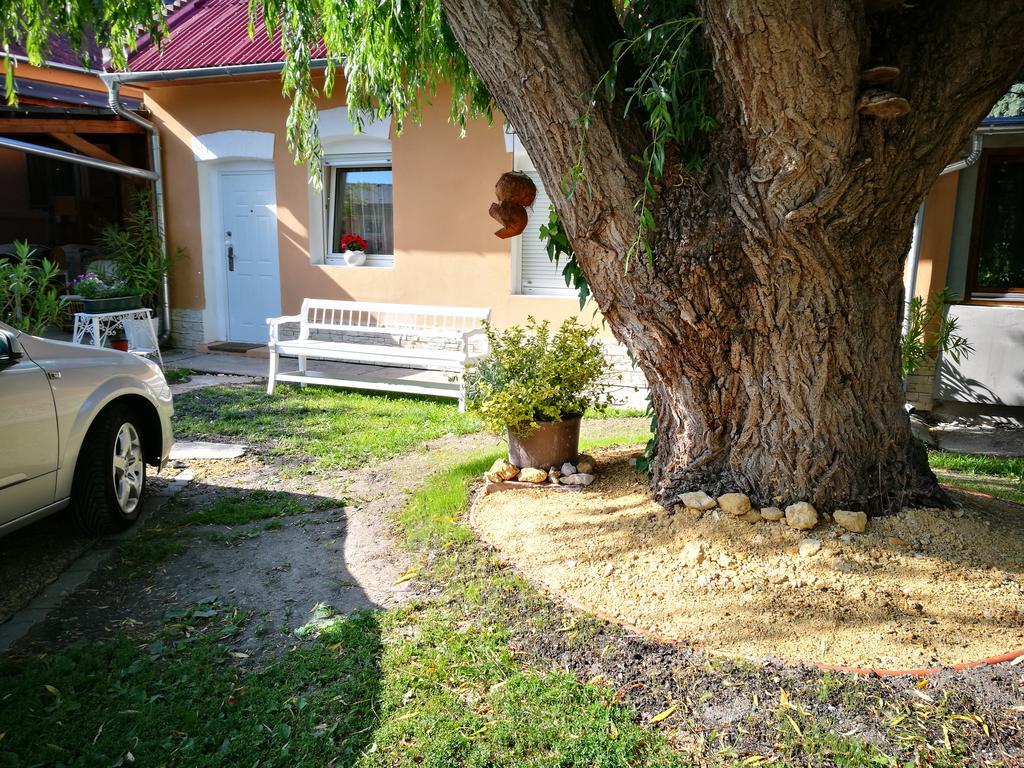 City Camping& Apartman &Bungalow Hotel Győr Exterior foto