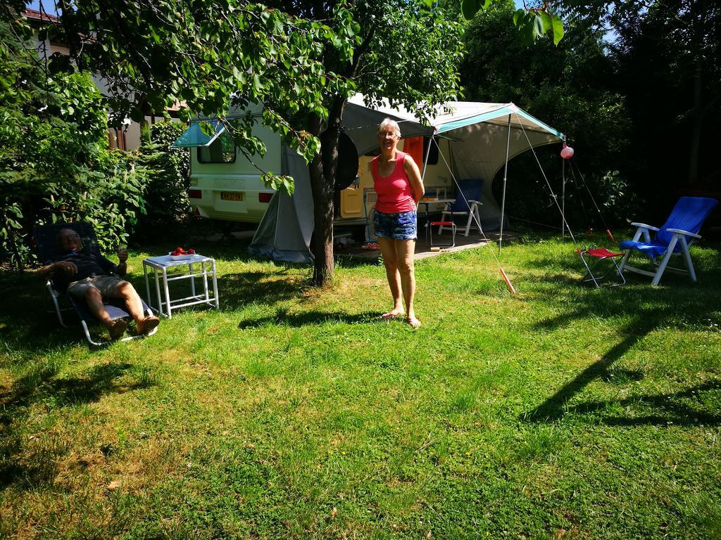 City Camping& Apartman &Bungalow Hotel Győr Exterior foto