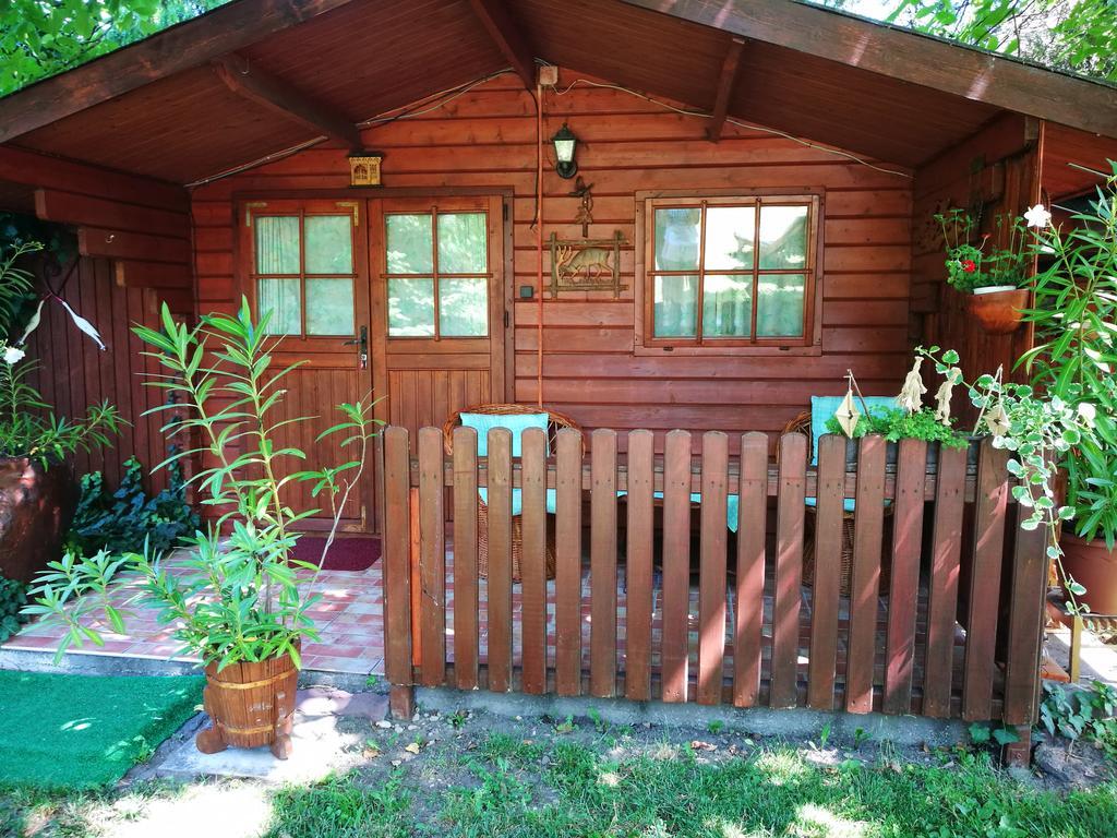 City Camping& Apartman &Bungalow Hotel Győr Exterior foto
