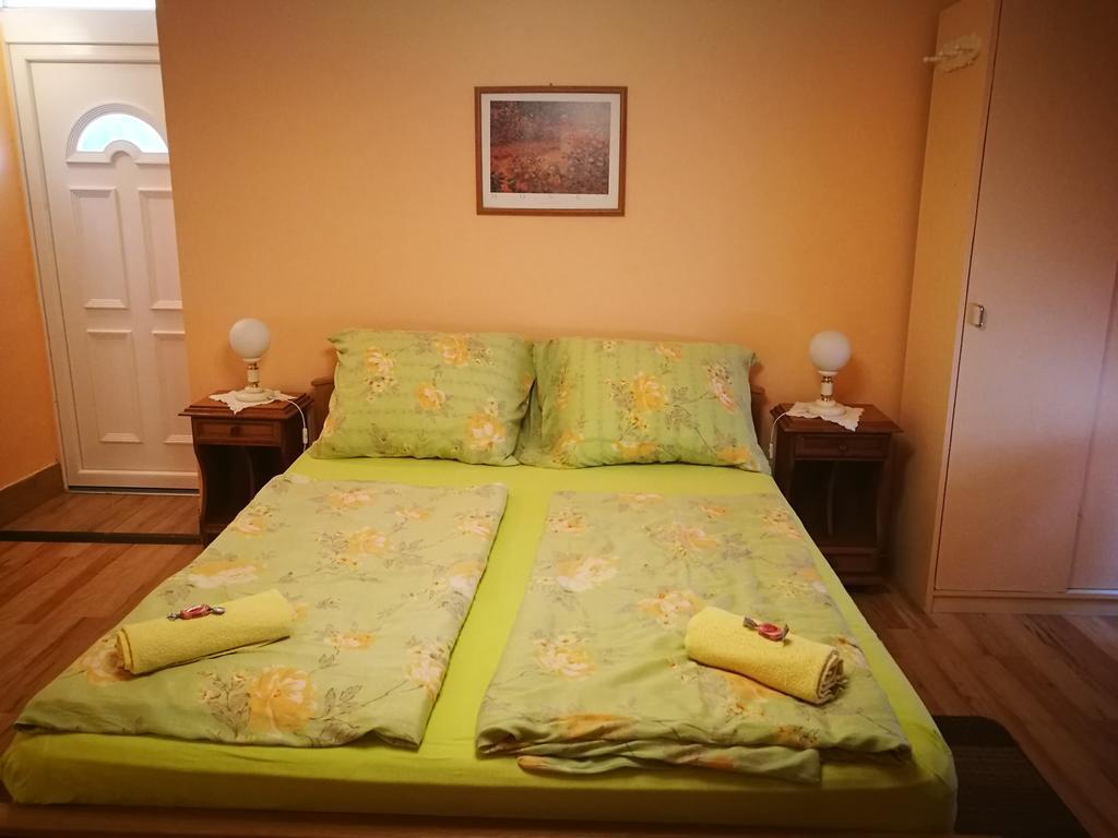 City Camping& Apartman &Bungalow Hotel Győr Exterior foto