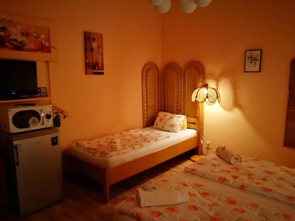 City Camping& Apartman &Bungalow Hotel Győr Exterior foto