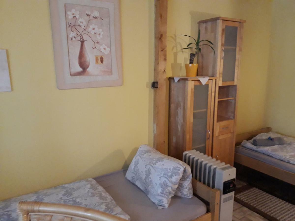 City Camping& Apartman &Bungalow Hotel Győr Exterior foto
