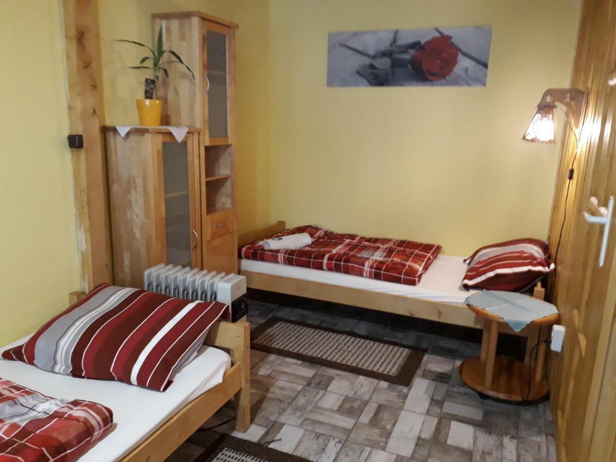 City Camping& Apartman &Bungalow Hotel Győr Exterior foto